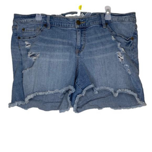 Torrid distressed women’s denim shorts size 18